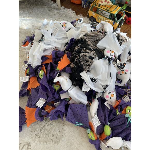 NWT Huge Lot Of Hanging 12” Witches, Ghosts And Ghouls Halloween Decor About 300 - Picture 5 of 5